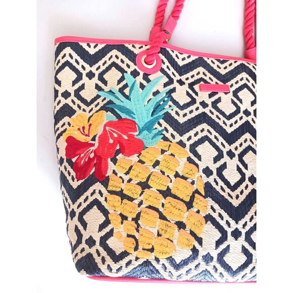 Vera Bradley Lg Straw Beach Tote Navy/ Coral Embroidered Pineapple Rope Straps - Picture 2 of 10